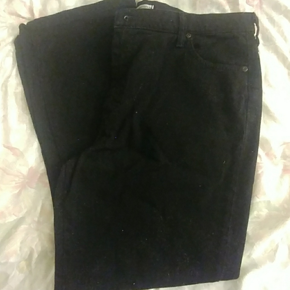 BOGO FREE SALE! EUC Black Lee Jeans!